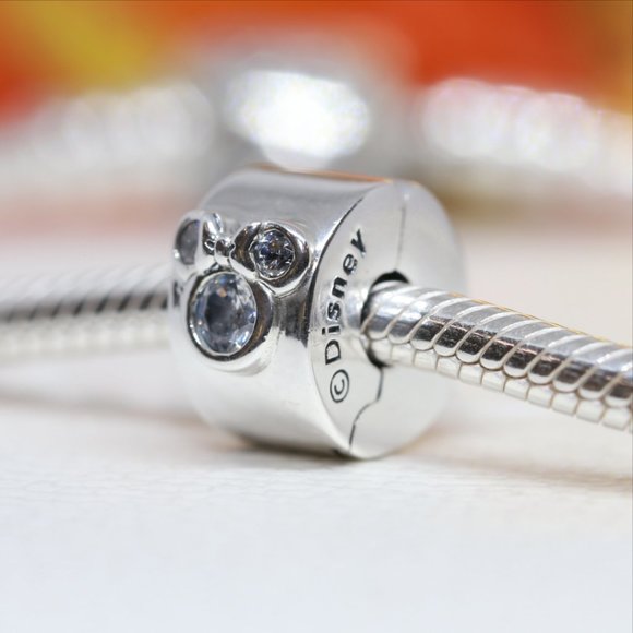 Pandora Disney Mickey Mouse & Minnie Mouse Clip Charm 790111C01 - Picture 6 of 6